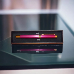 Ручка капілярна "Polished Pencil", пише чорним.