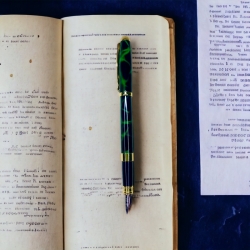 Ручка перо "Royal Scribe's Stylograph" зелена